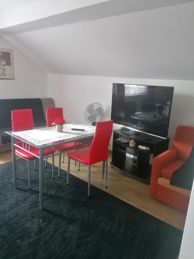 Ustronie Apartment Zgierz Ngoại thất bức ảnh