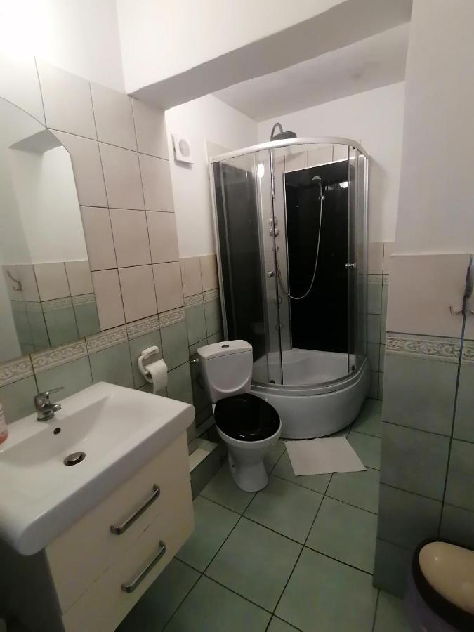 Ustronie Apartment Zgierz Ngoại thất bức ảnh